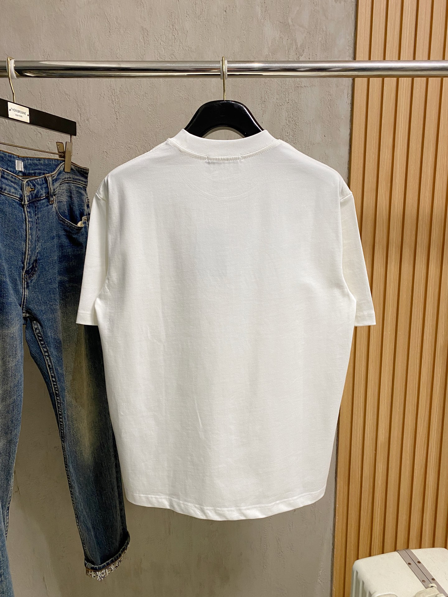 short sleeves